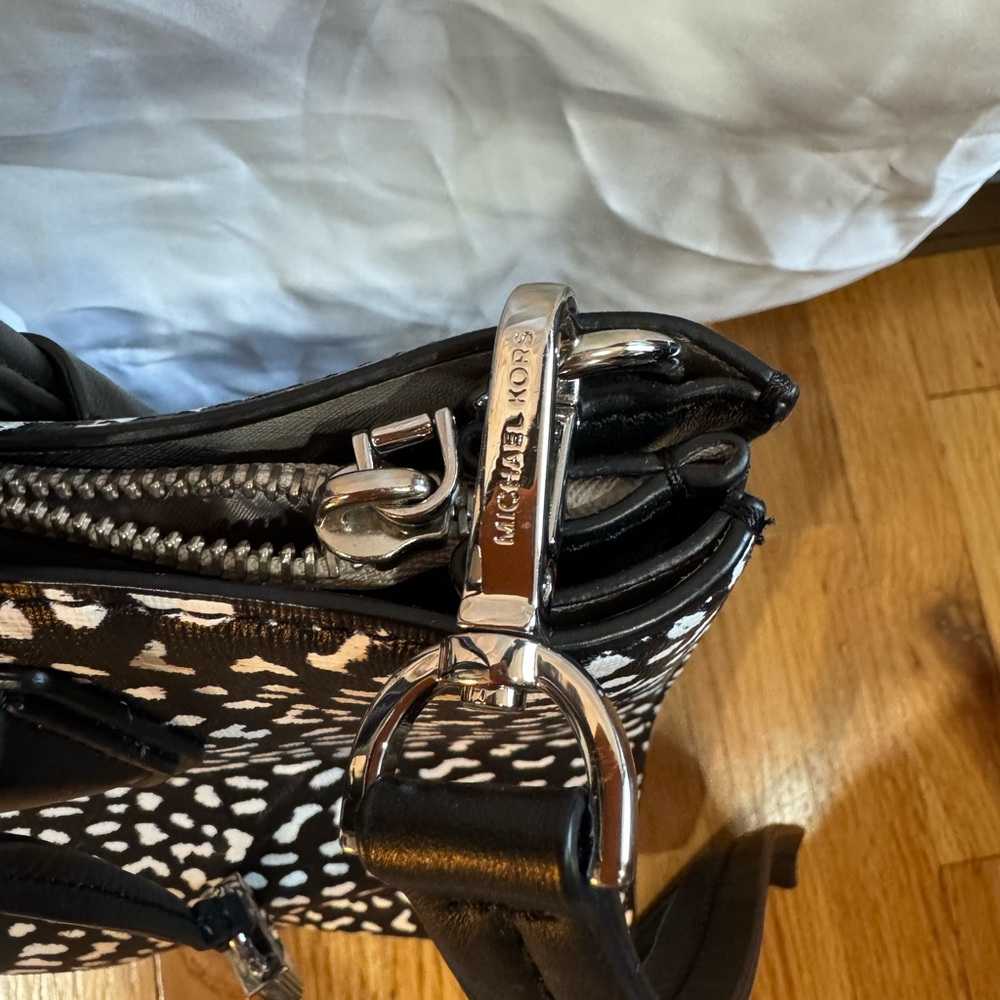 Michael Kors Black and White Patterned Tote - Picture 3 of 8